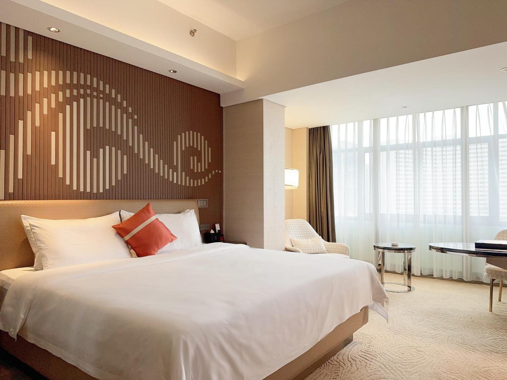 Guangzhou Baiyun Hotel Екстер'єр фото Deluxe room