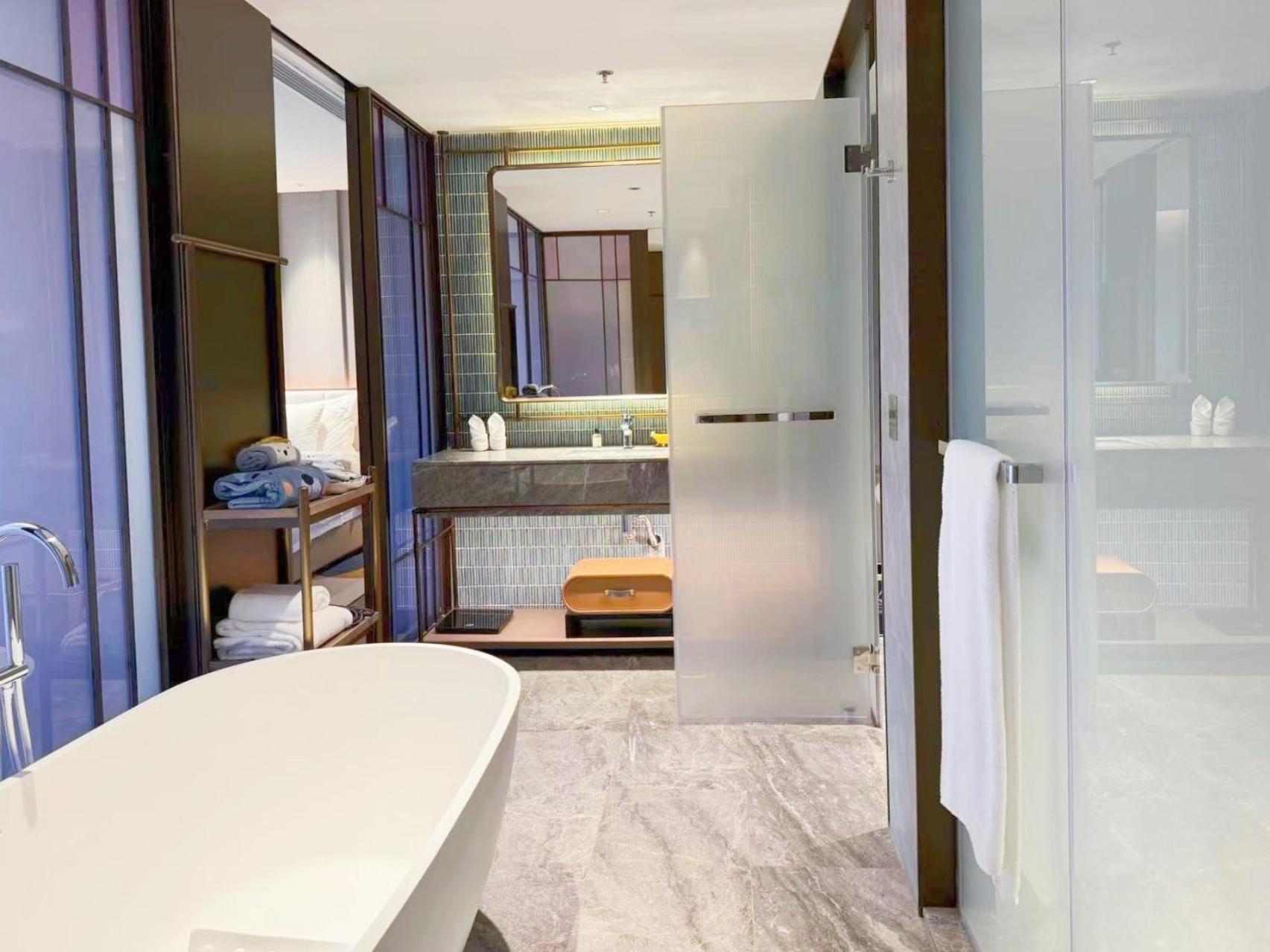 Guangzhou Baiyun Hotel Екстер'єр фото Bathroom
