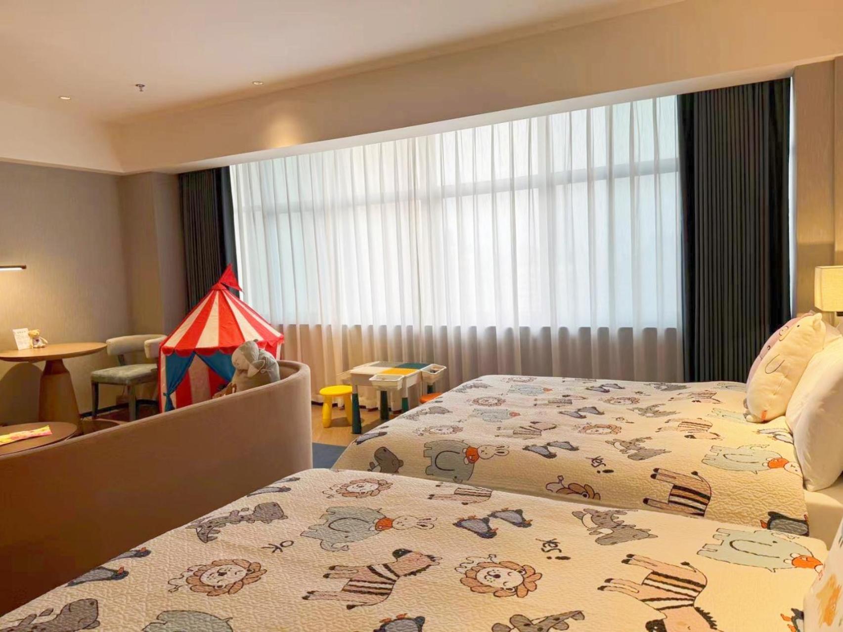 Guangzhou Baiyun Hotel Екстер'єр фото