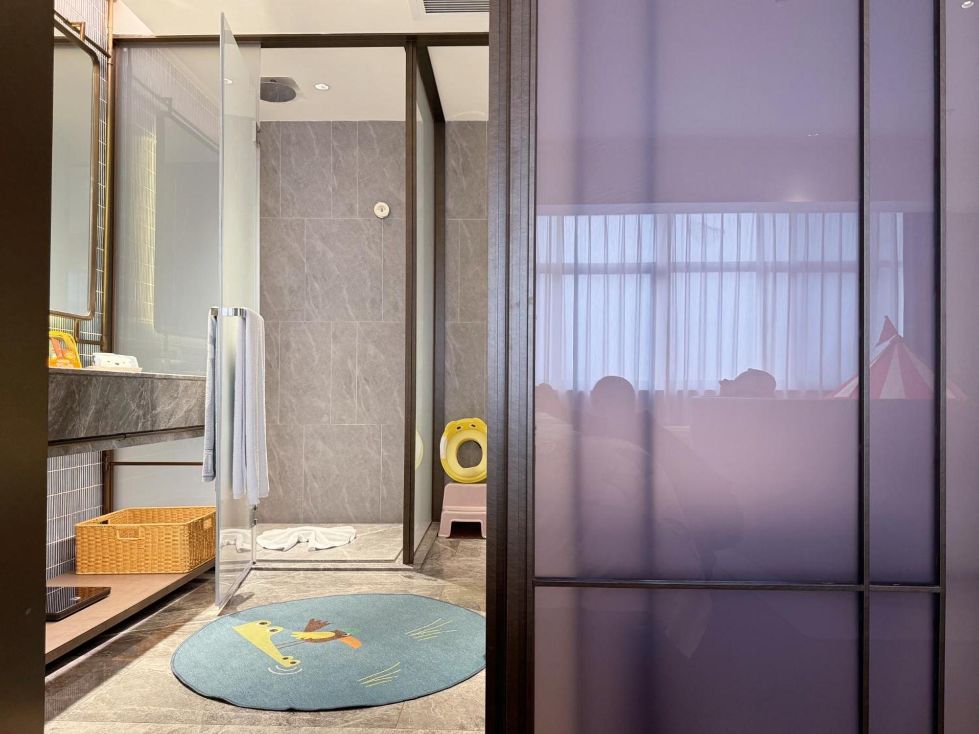 Guangzhou Baiyun Hotel Екстер'єр фото